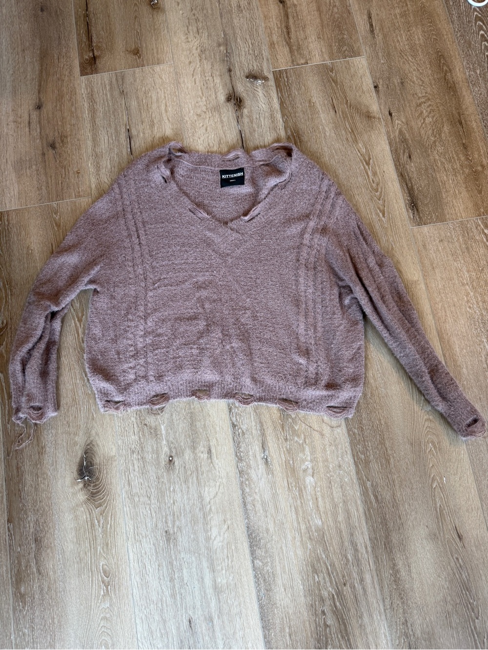 Kittenish Mauve Pink Distressed V-Neck Sweater